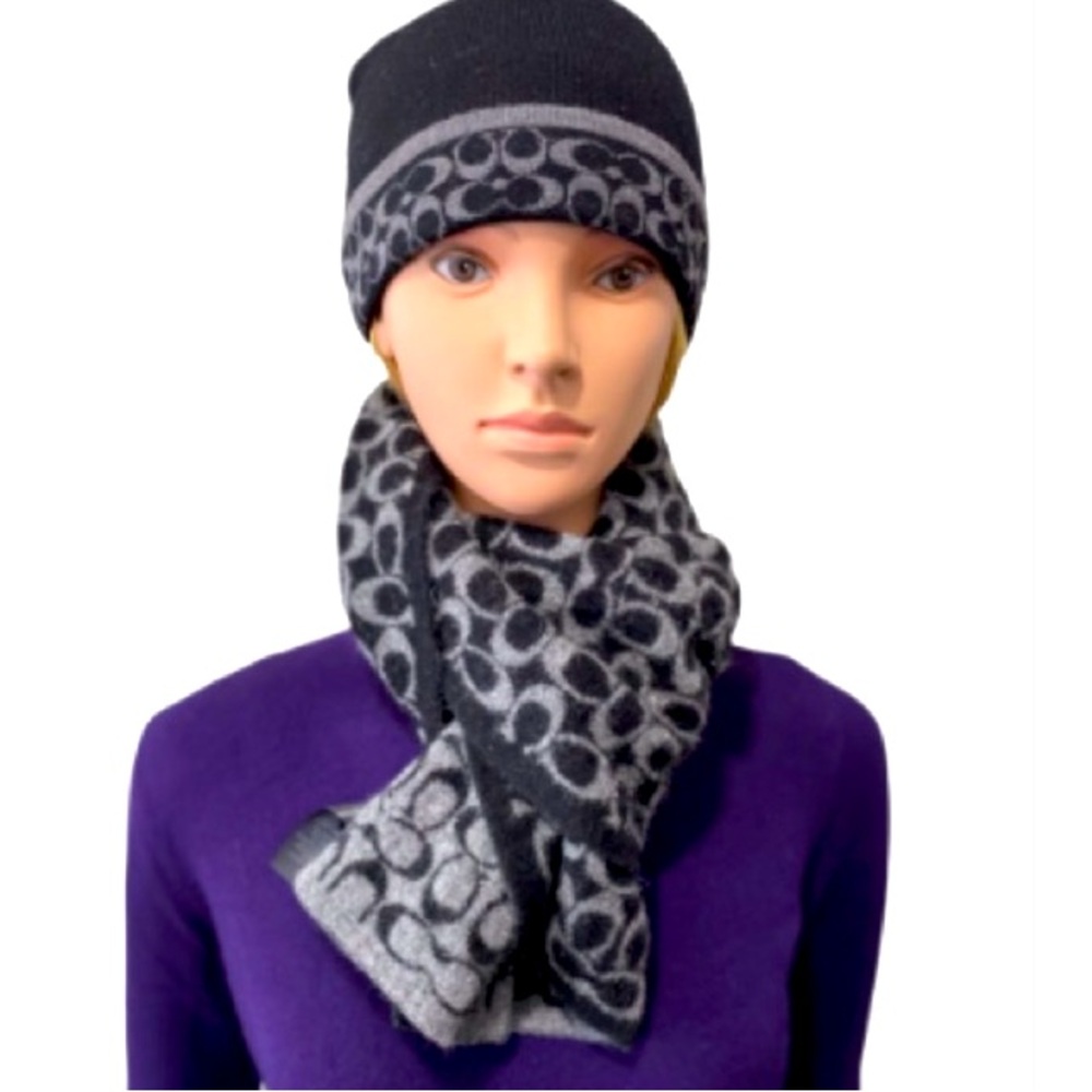 Coach Set Scarf Wool & Marino Hat 62’X10’